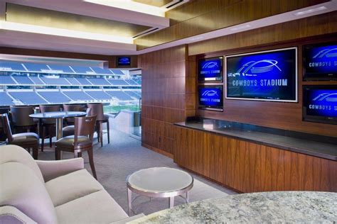 Stadium Suites: How to Get Cheap Luxury Seats