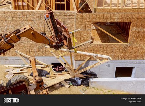 Beam Construction Image & Photo (Free Trial) | Bigstock