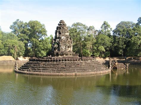 Neak Pean Temple - Explore the Temple of the Entwined Serpents