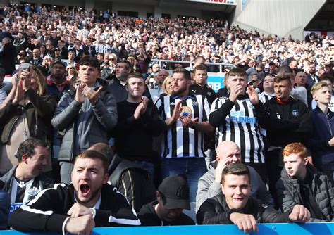 Newcastle United Fans / Newcastle United Fans Divert 20k To Needy With Pay Per View Protest ...