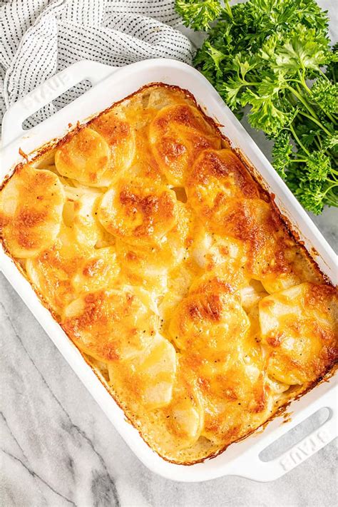 The Best Cheesy Scalloped Potatoes