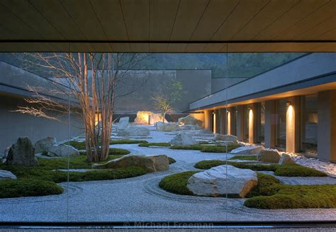 Modern Japanese Landscape Design - DannyBozeman