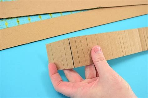 DIY Cardboard Cat Scratcher ⋆ Dream a Little Bigger