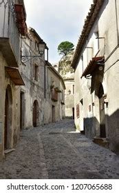 Gerace Village South Calabria Italy Stock Photo 1207065688 | Shutterstock