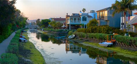 Los Angeles Real Estate Update: The Venice Beach Canals - Beautiful Waterfront Homes For Sale ...