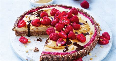 Vegan peanut butter and raspberry tart recipe