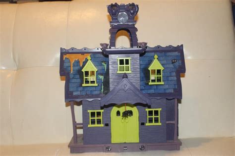 Scooby Doo Mystery Mansion Playset with Scooby Gang Figures, EUC | #1902159837