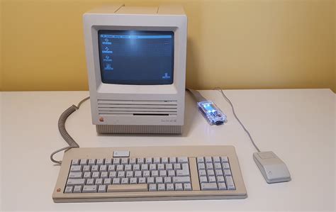 Vintage Apple Macintosh SE 1/40 computer