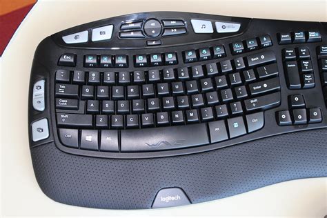 Logitech Wireless Keyboard K350 review: This ergonomic keyboard needs better keys | PCWorld