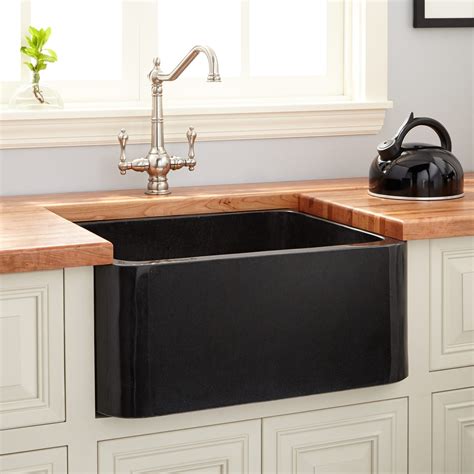 Black granite farmhouse sink | Hawk Haven