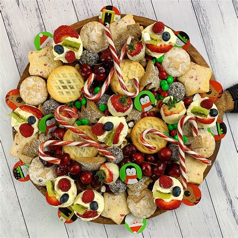 How to style the perfect Christmas dessert platter - Stuff Mums Like