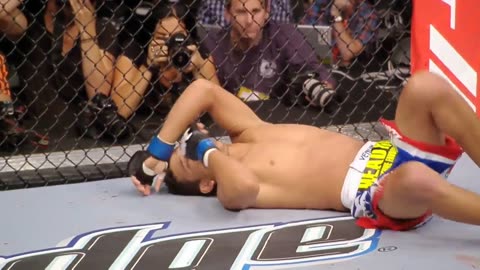 Cub Swanson KOs Charles Oliveira