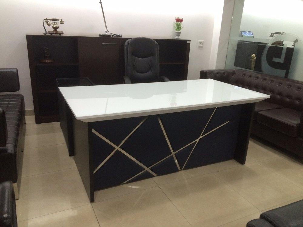 Modern Superior Lexus Office Table 6ft at Rs 23000 | Office Tables in New  Delhi | ID: 10736684112