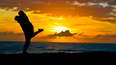 Couple, Mood, Romantic kiss, Sunset, Silhouette, Beach, Dawn, 5K