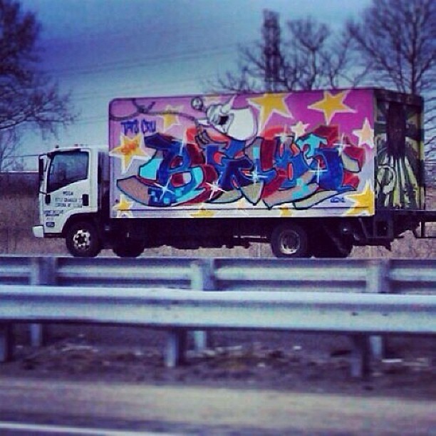 As it rolls on by…
BG183 TATs cRu..
Truck art…street art movement…
Spotted in New Jersey turnpike ..Rollin on by….
#streetart #art #graffiti #nyc #nj #popart #life #arts #truck...