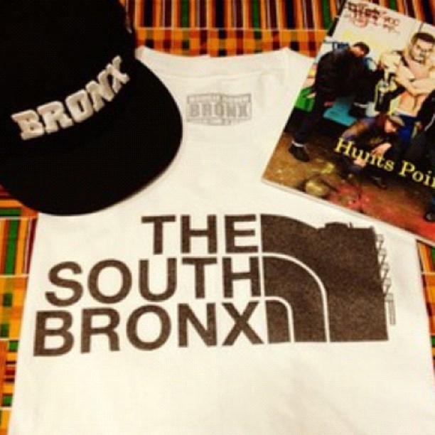 South bronx ..
South bronx …
Birth place of hip hop…
Www.boogiedownbronx.com
#southbronx #bronx #bx #nyc #newyork #limitededition #hkig #hk #798 #art #create #tshirt #collection #boogiedownbronx