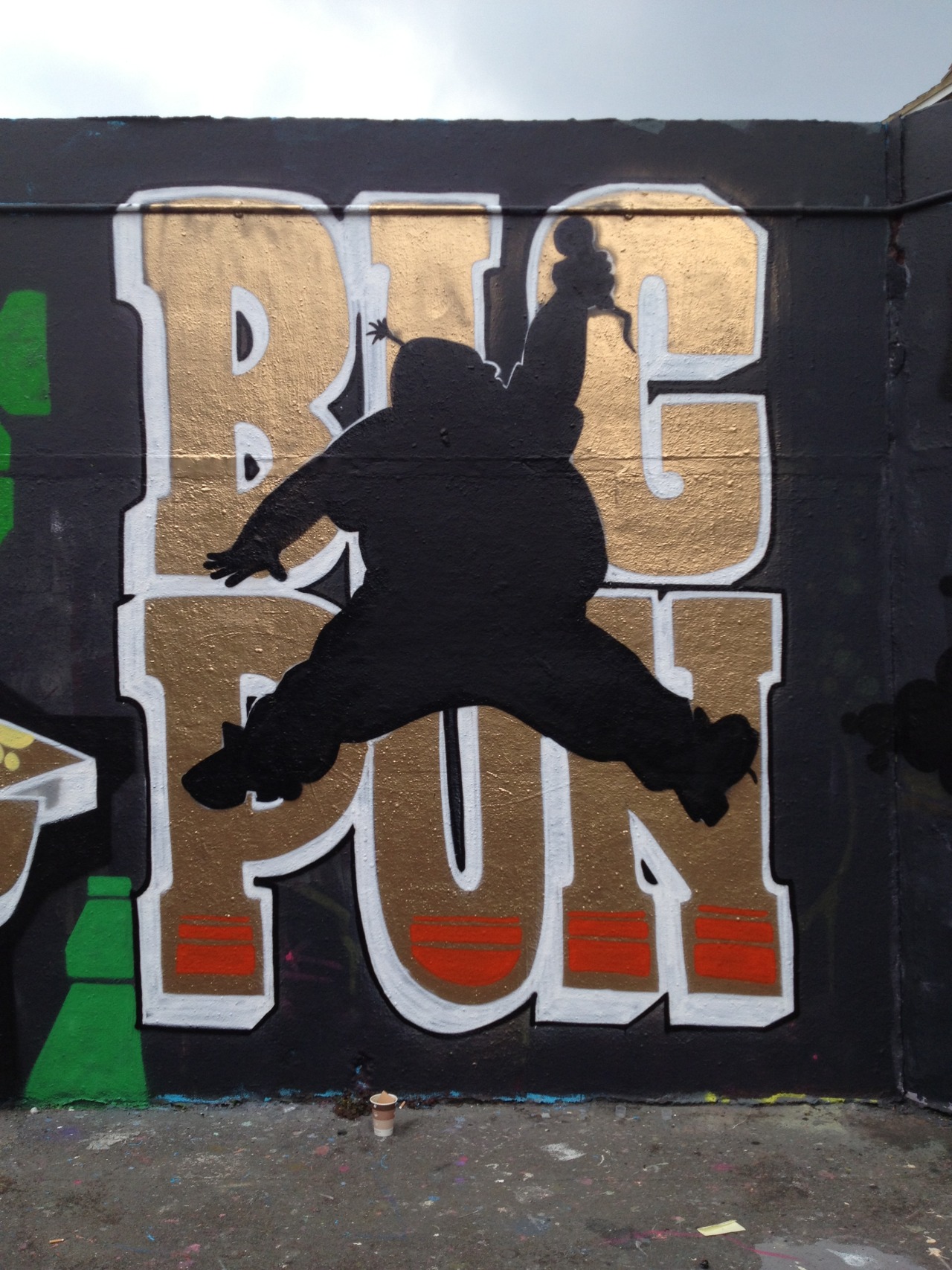 BIG PUN WALL
IN LONDON