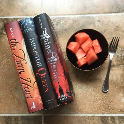 Day 16 of August Maiden Book Photo Challenge: Book Spine Beauty
I love this theme of red and watermelon is so stinking refreshing during the summer!
(Instagram)