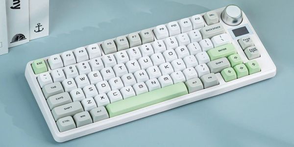 Image showing Epomaker's TH80-X mechanical keyboard.