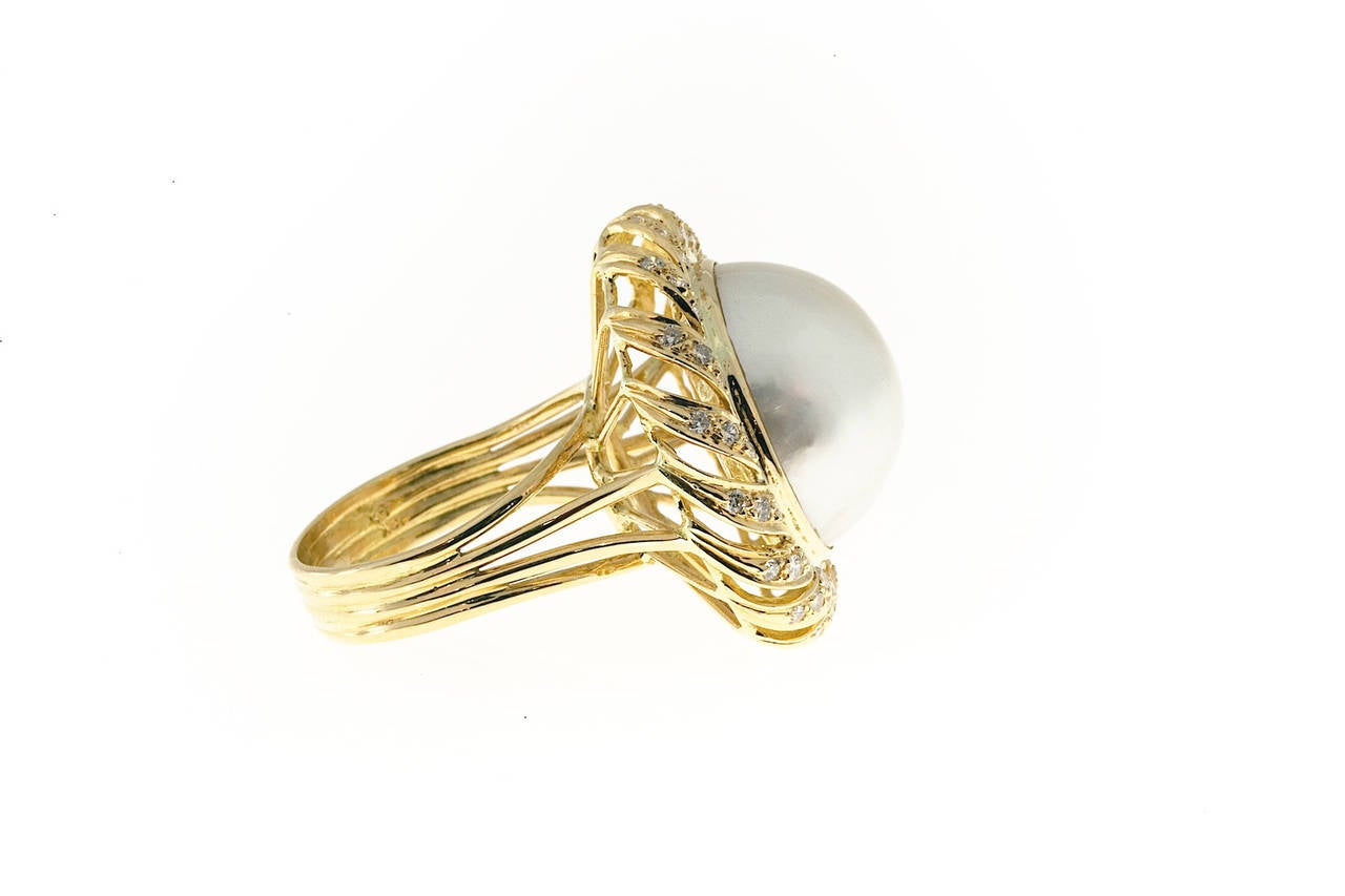 Round Cut .85 Carat Pearl Diamond Gold Swirl Cocktail Ring For Sale