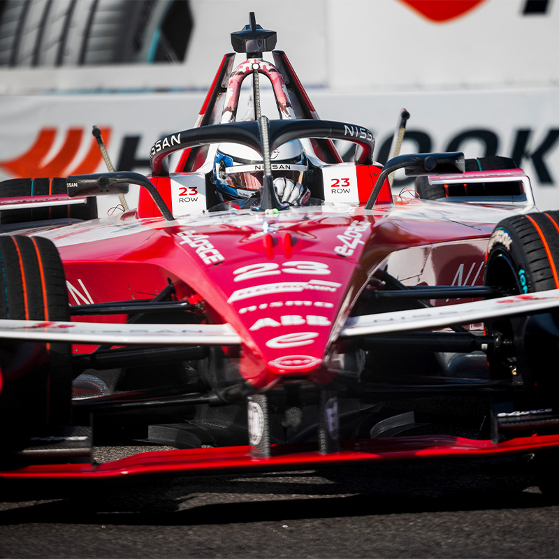 Oliver Rowland front on shot on track in Sao Paulo