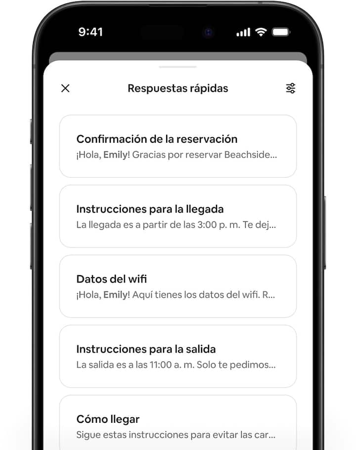 Las pantallas de Airbnb muestran una conversación entre un anfitrión y un huésped y las nuevas opciones de plantillas para las respuestas rápidas.