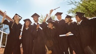 Expert offers financial planning tips for new college grads