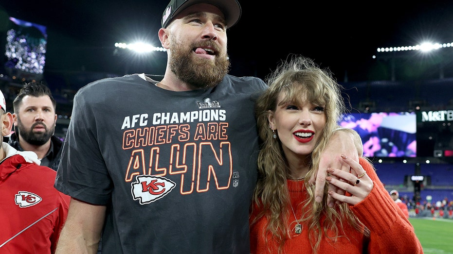 Travis Kelce and Taylor Swift together