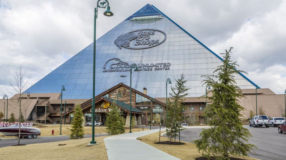 Bass Pro Shops Pyramid