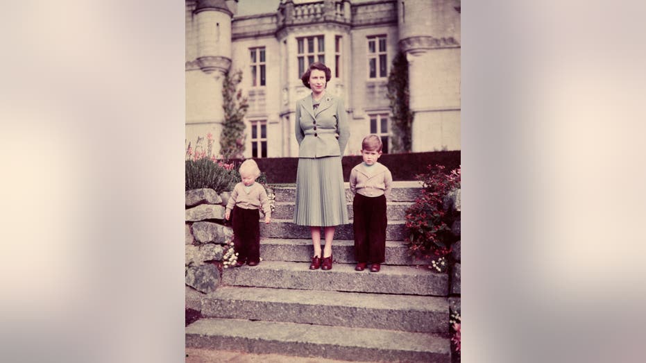 Queen Elizabeth with King Charles and Princess Anne in 1952