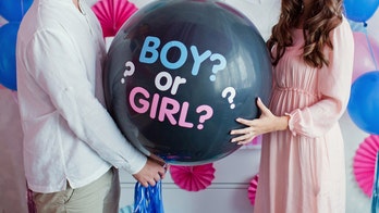 Mom-to-be 'ruins' her own gender reveal party after dad's girlfriend forces it on her