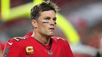 Tom Brady decides to play 2022 season with Bucs, NFL world reacts