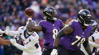 Ravens' Tyler Huntley subs in for injured Lamar Jackson, guides team to win