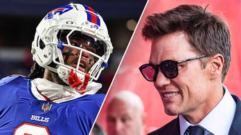 Bills’ Damar Hamlin picks off Tom Brady in friendly beach game ahead of star-studded Fourth of July party