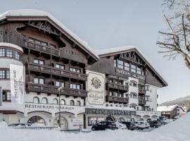 Das Kaltschmid - Familotel Tirol，位于蒂罗尔-泽费尔德的酒店