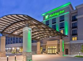 Holiday Inn - Kansas City - Northeast, an IHG Hotel，位于堪萨斯城的酒店