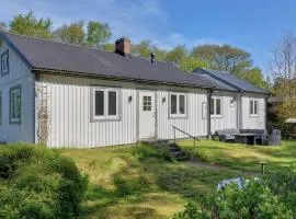 Beautiful Home In Båstad With Sauna