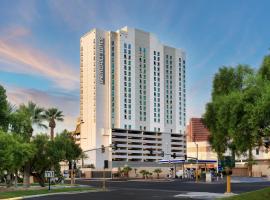 SpringHill Suites by Marriott Las Vegas Convention Center，位于拉斯维加斯的酒店