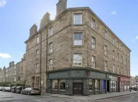 Flat in Central Edinburgh Old Town , Heart of Edinburgh Flat Sleeps 6