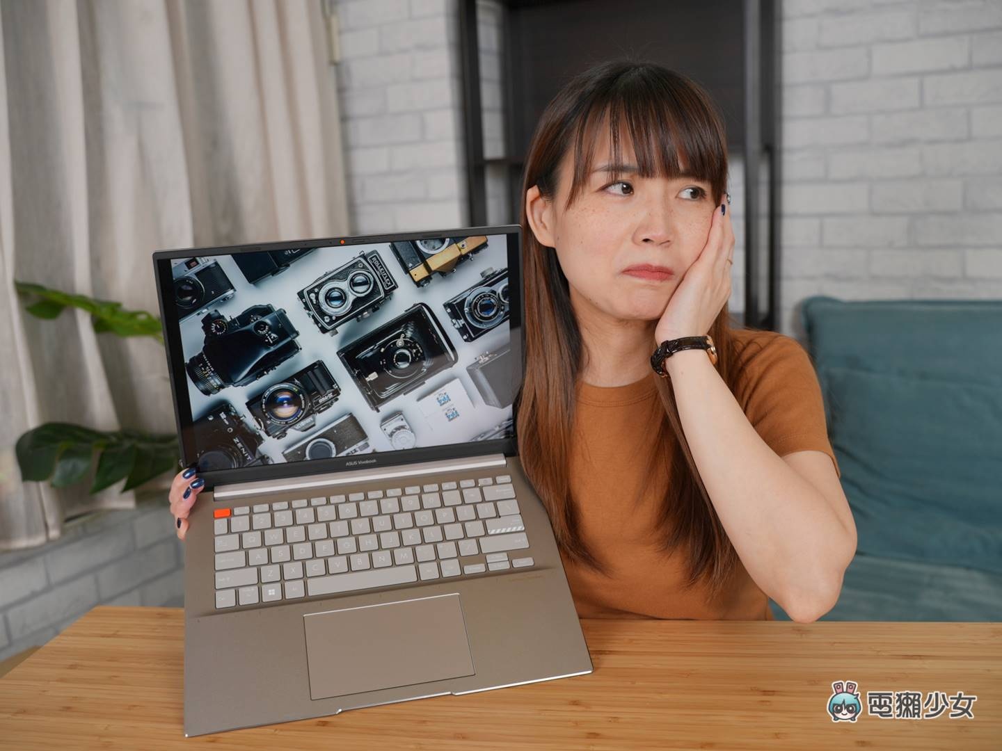 開箱｜華碩 Vivobook S 14X OLED（S5402）「原來是做螢幕，還以為是筆電呢」120Hz 更新率與 2.8K 解析度