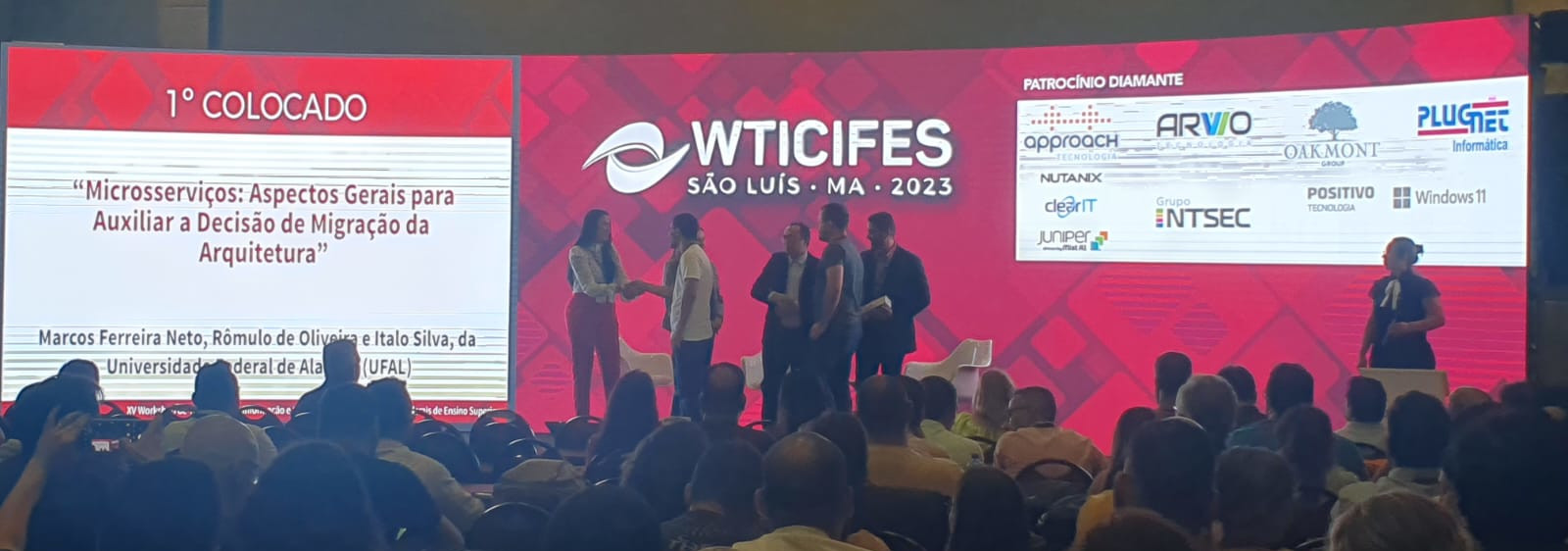 Equipe do GTI publica 4 trabalhos em evento nacional e ganha prêmio