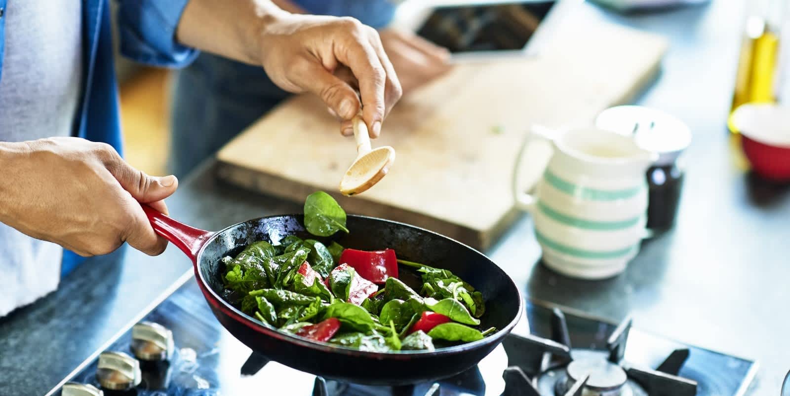 frying pan with salad