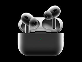 أبل تطور مزايا صحية جديدة لسماعات AirPods Pro