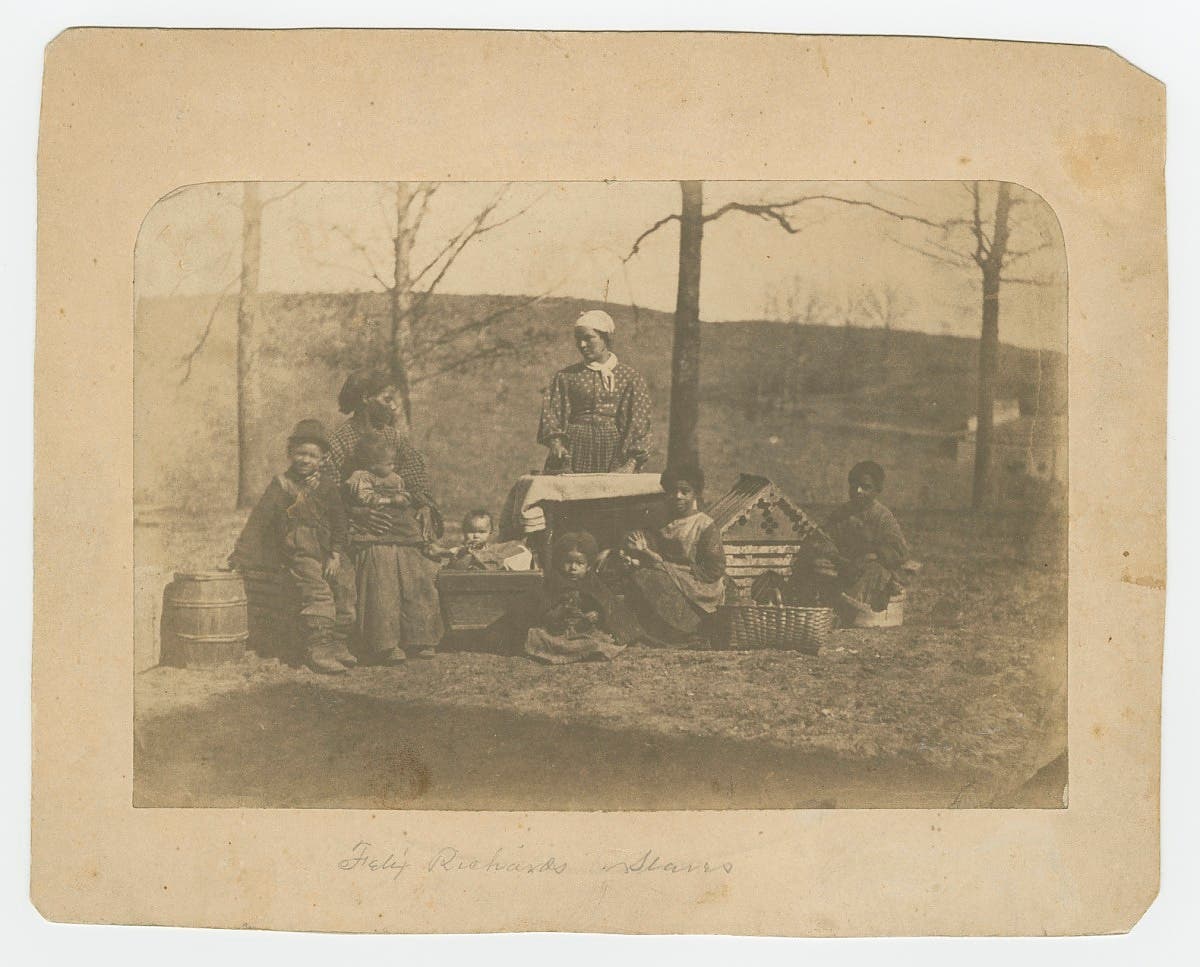 Enslaved women and children, circa 1860s