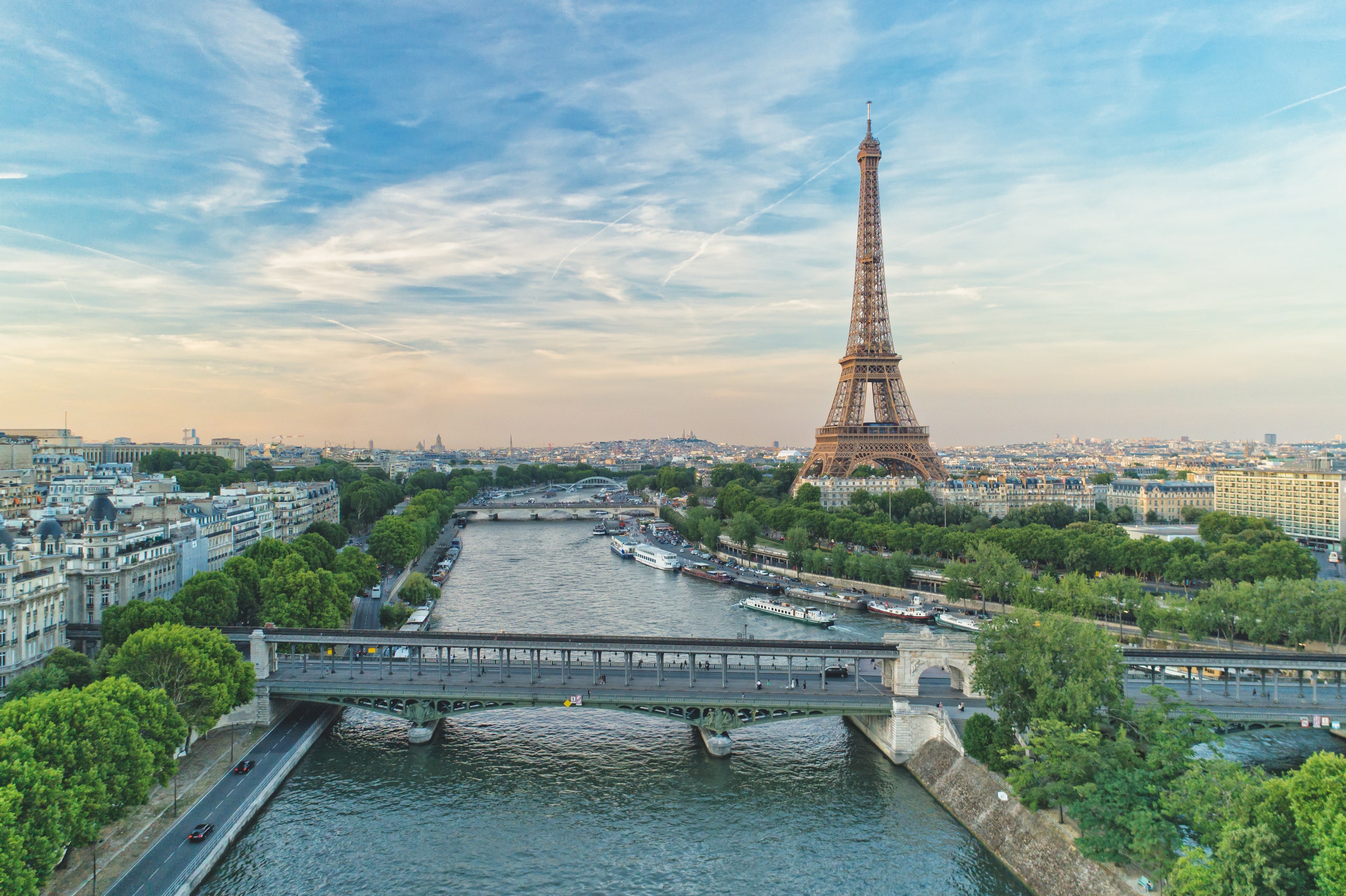 The Pont de BirHakeim in the 15th arrondissement looking towards the Eiffel Tower.