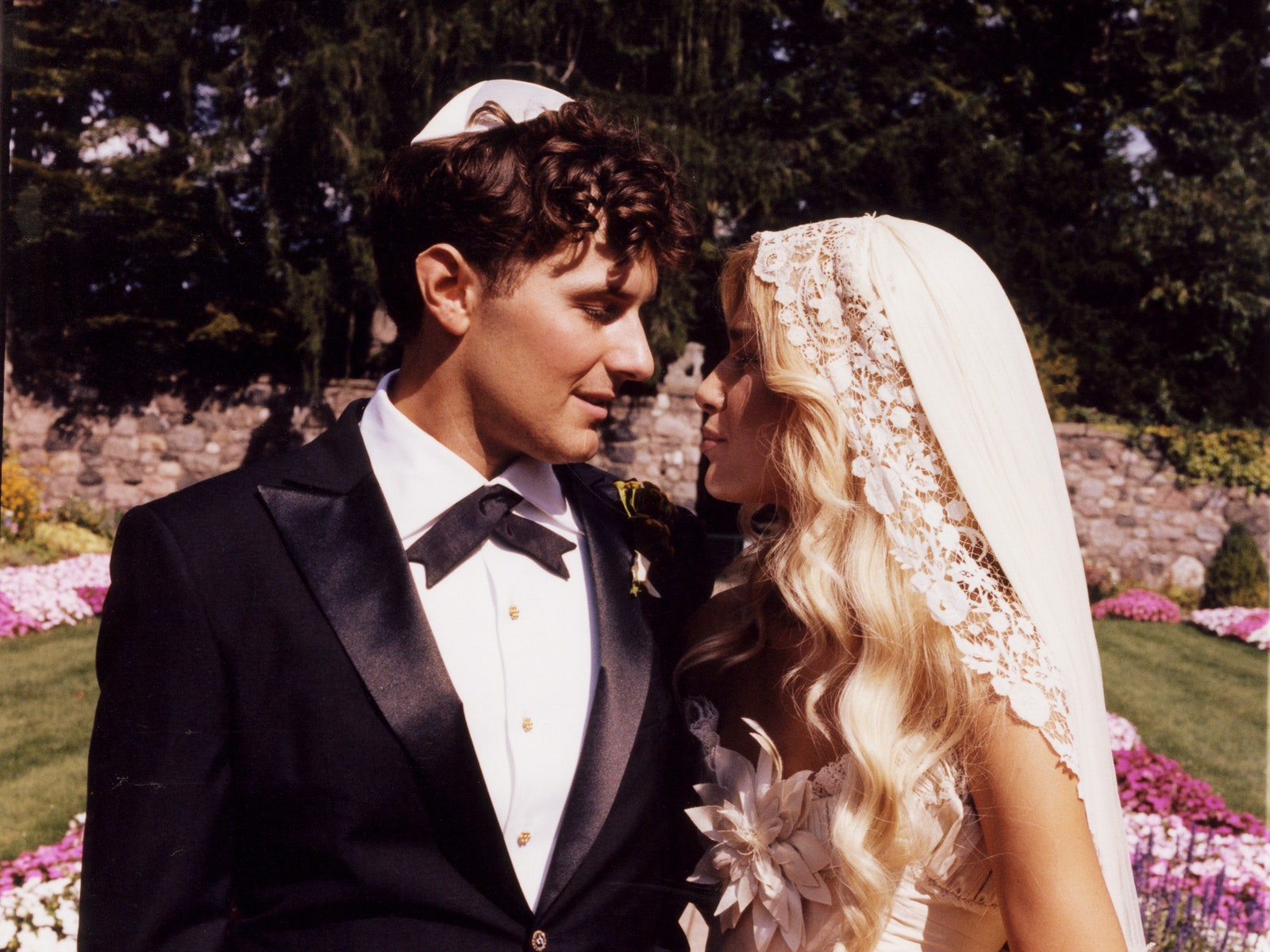 The Bride Wore a Three-Tiered Patchwork Veil for Her Unconventional Wedding at a Greek Amphitheater in Michigan