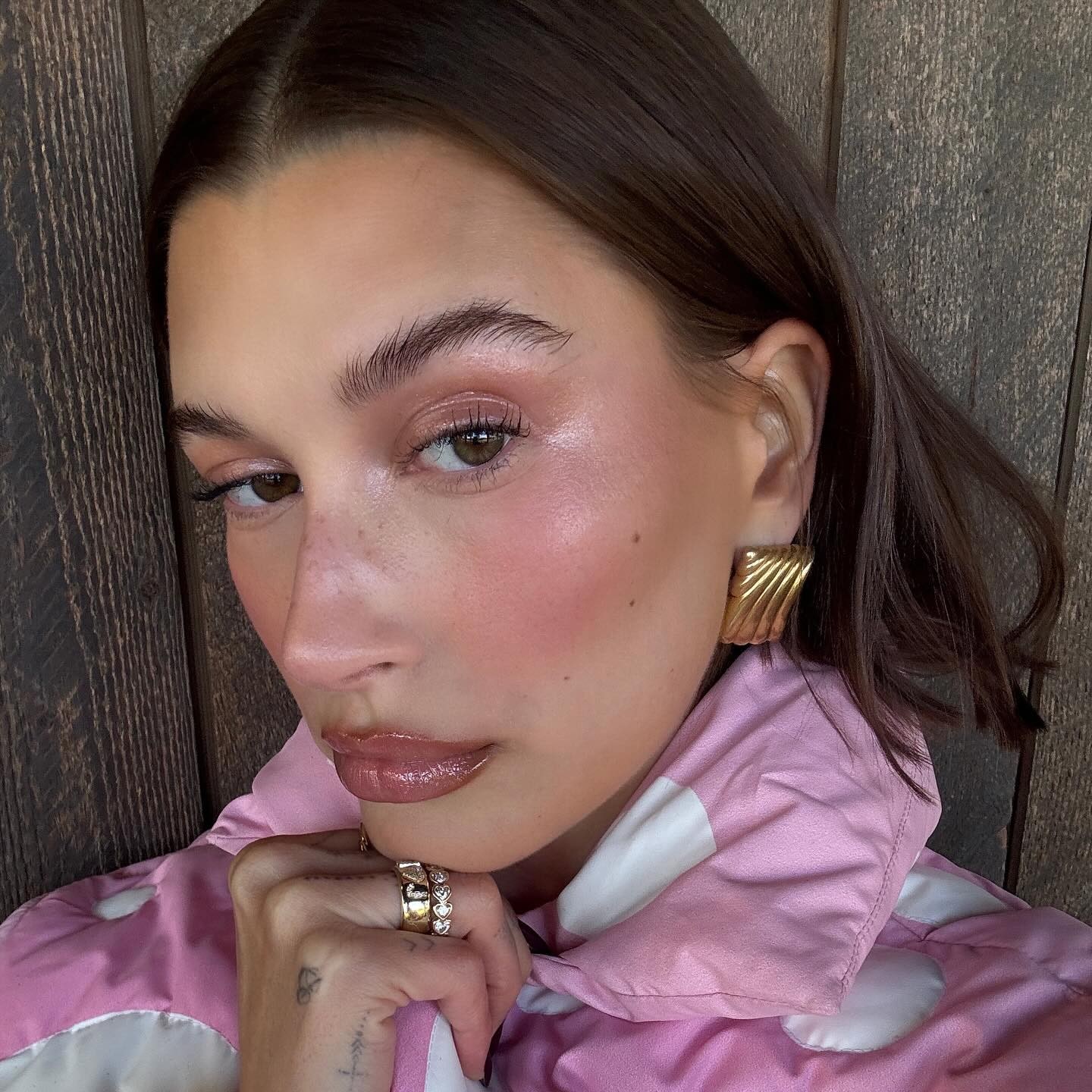 How to apply blush for an instantly lifted look, according to a makeup artist