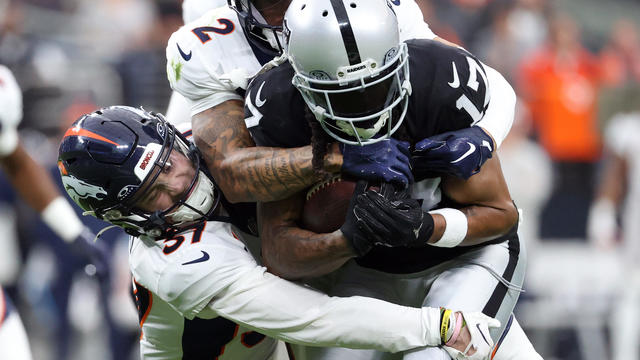 Denver Broncos v Las Vegas Raiders 