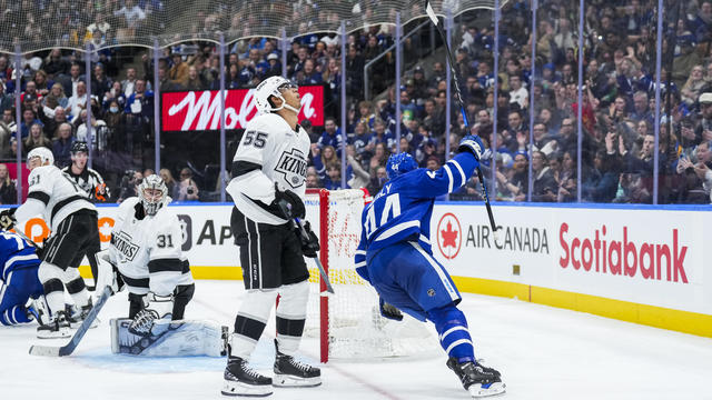 Los Angeles Kings v Toronto Maple Leafs 