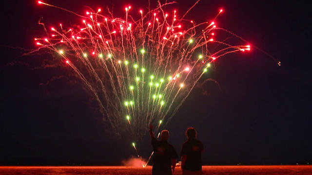 0704-ctm-fireworkssouza-1104924-640x360.jpg 